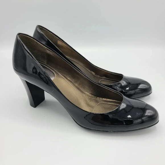 Calvin Klein Babe Black Patent Leather Heels Pumps Stacked Heel in Box 7 - Picture 2 of 15